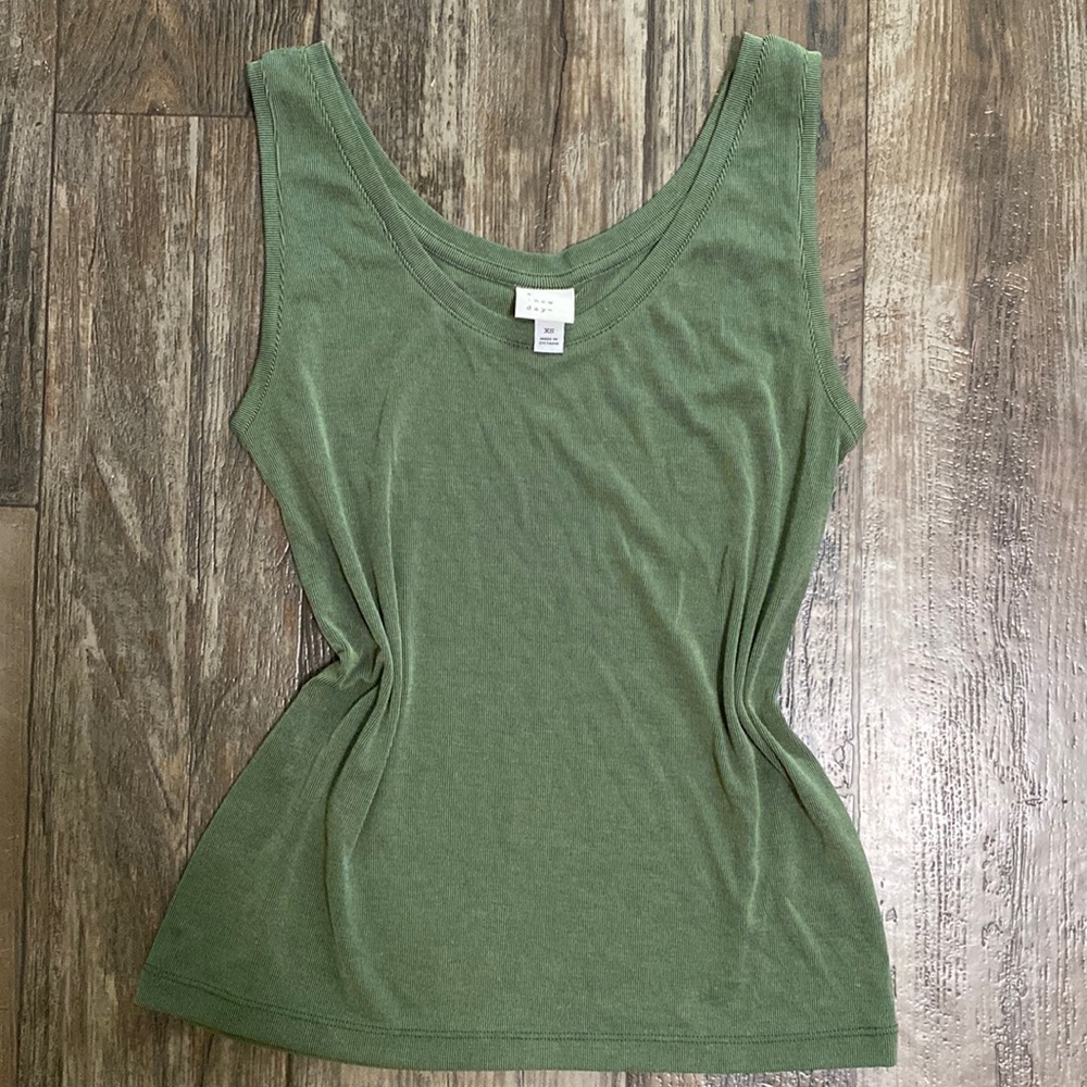 🔥 A New Day Tank Top Green Olive Casual🔥